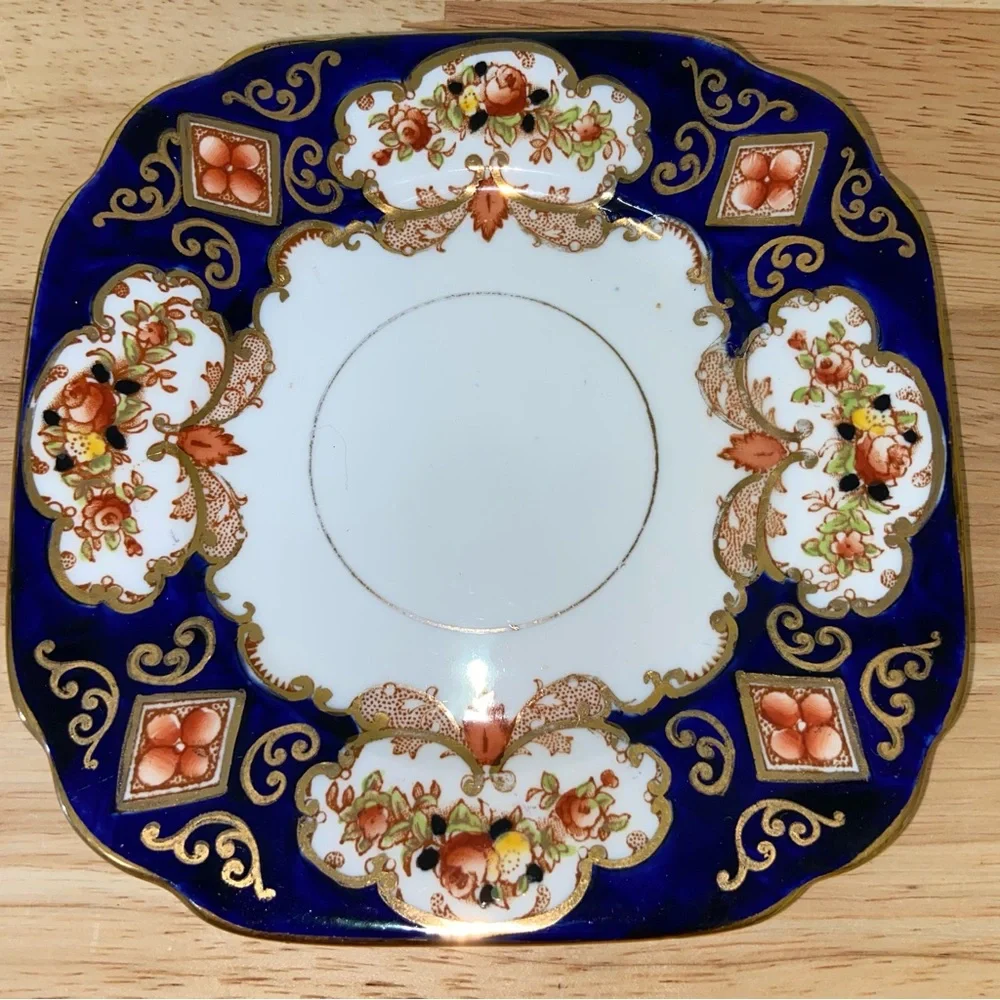 Vintage Royal Albert Crown China Heirloom Trio Tea Cup Saucer Square Plate